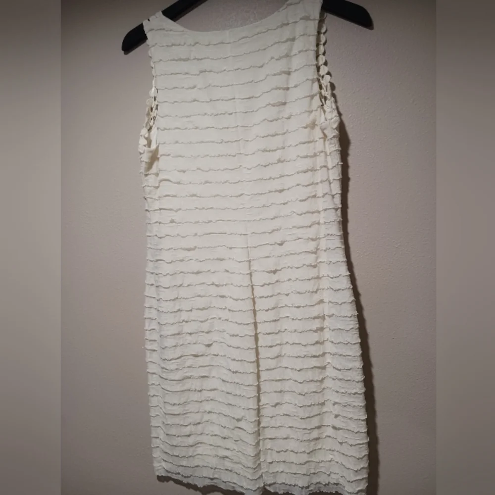 Final $4 Robbie Bee "Layered Dress with Crochet Neckline" Sz. 12 Ivory - Picture 4 of 5